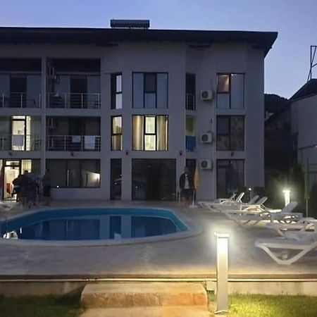 Vila Hercules Dubova Exteriör bild