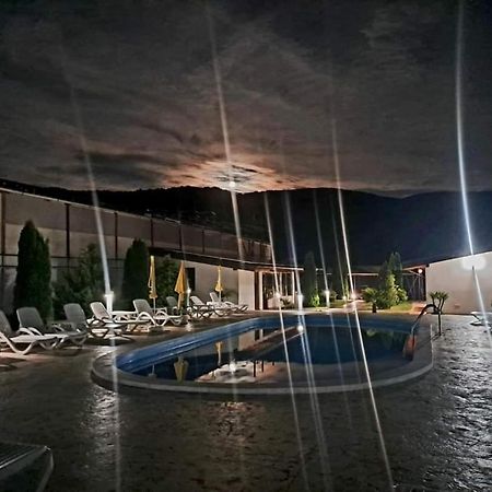 Vila Hercules Dubova Exteriör bild